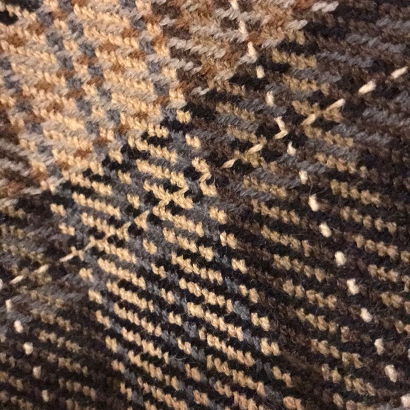 Cape. Like new. - Picture 3 of 6